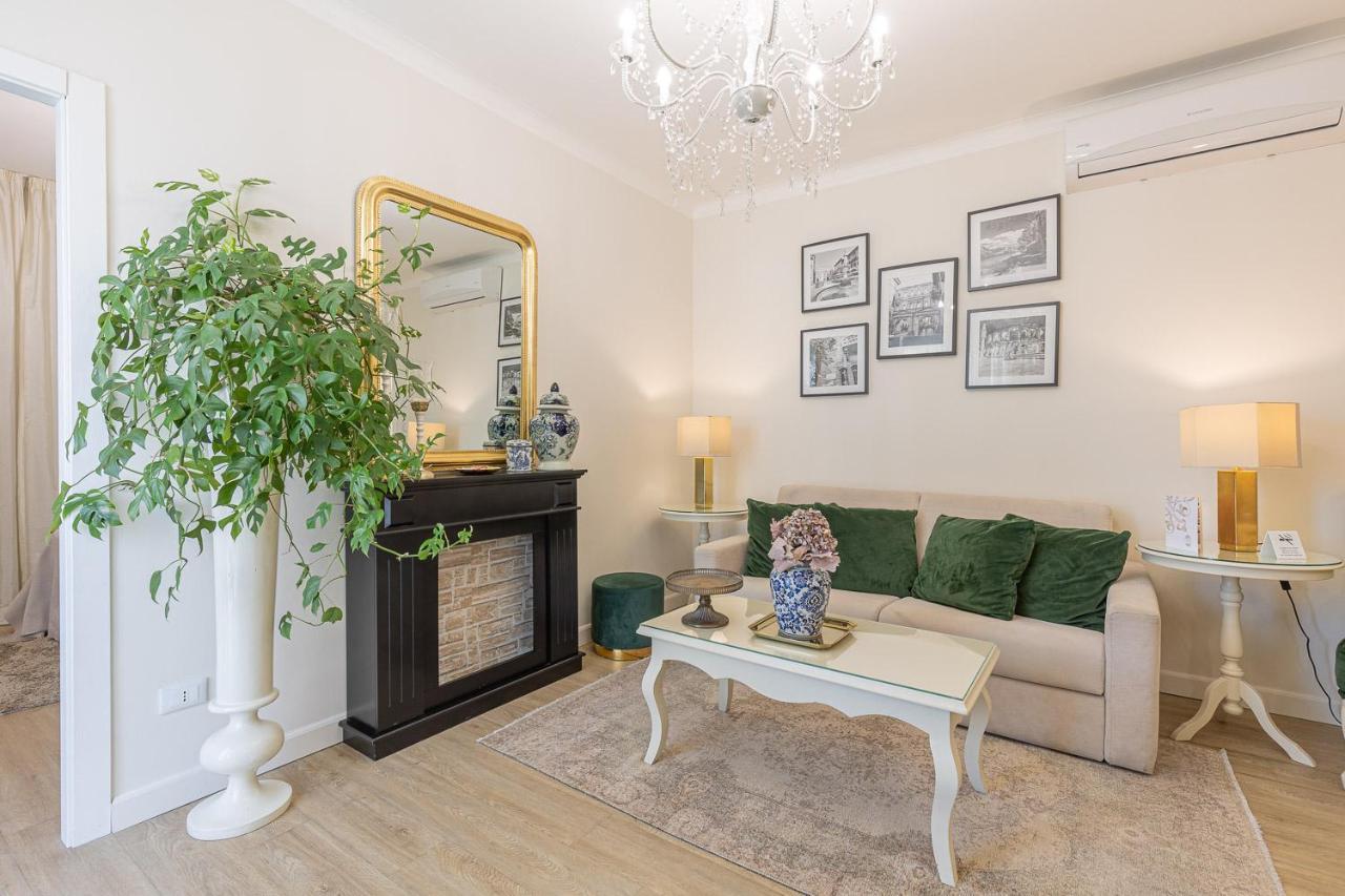 Crys: Apartments, Holiday, Business, Verde Верона Экстерьер фото