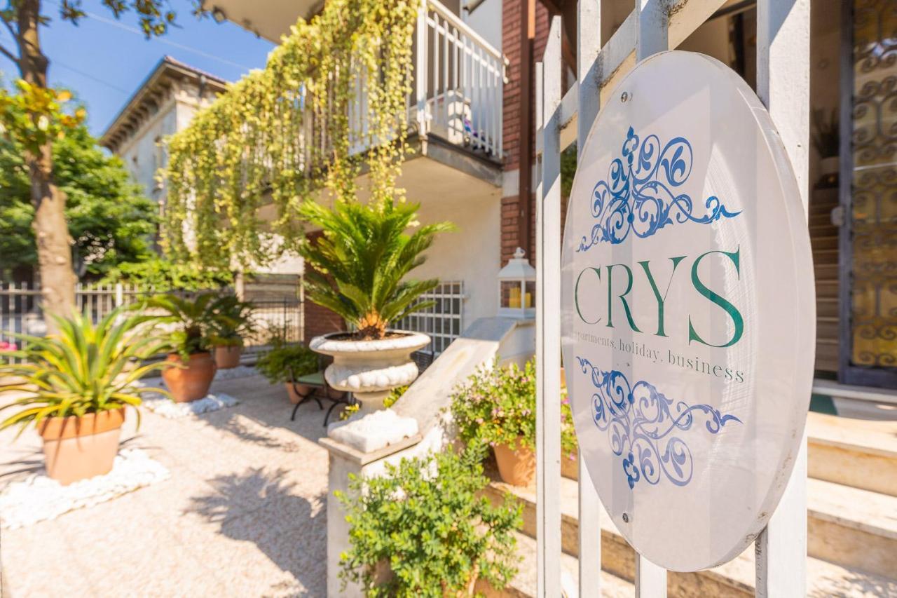Crys: Apartments, Holiday, Business, Verde Верона Экстерьер фото