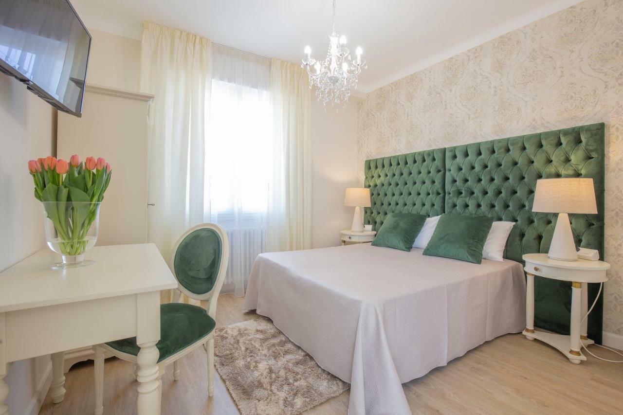 Crys: Apartments, Holiday, Business, Verde Верона Экстерьер фото
