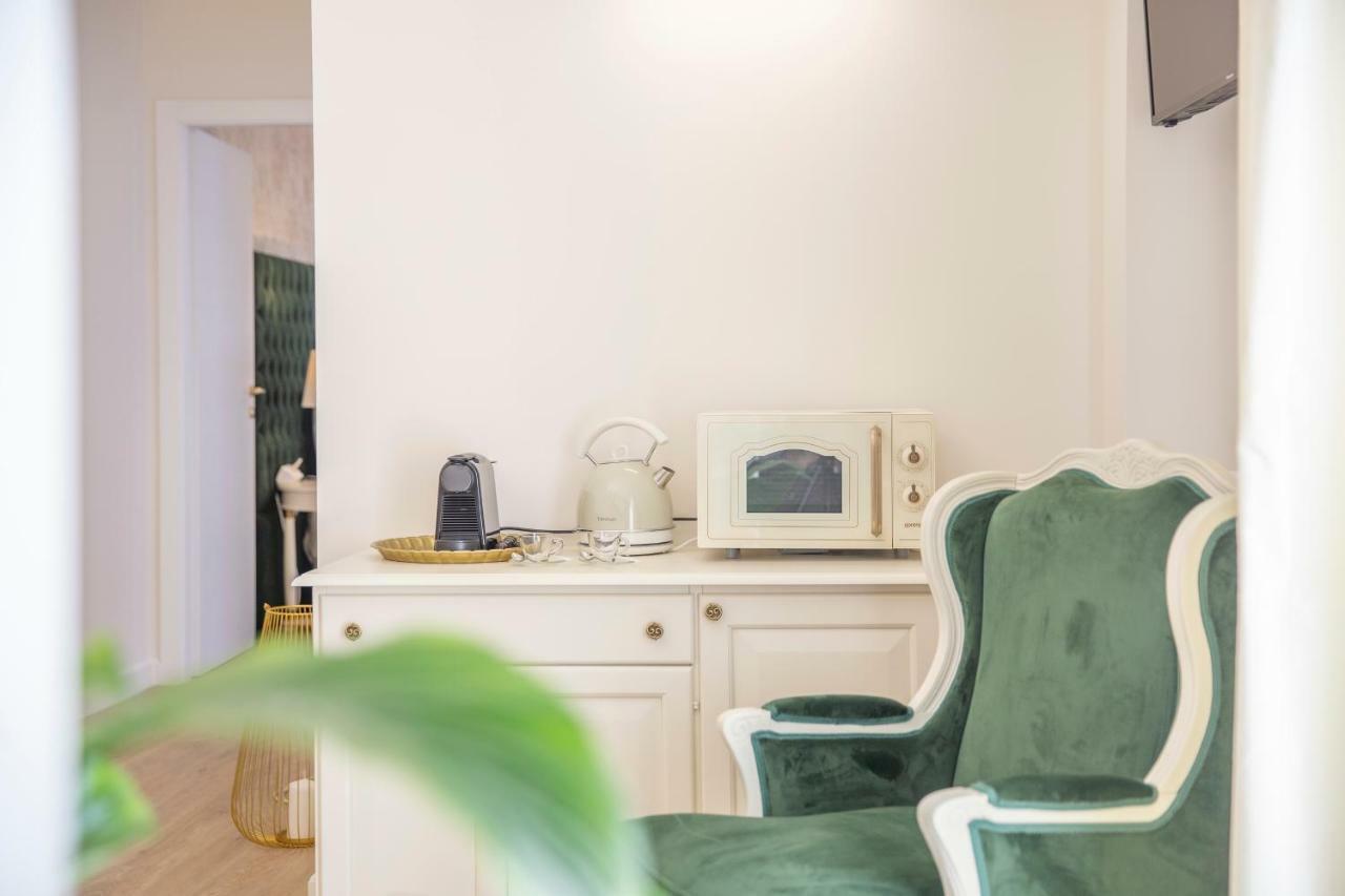 Crys: Apartments, Holiday, Business, Verde Верона Экстерьер фото